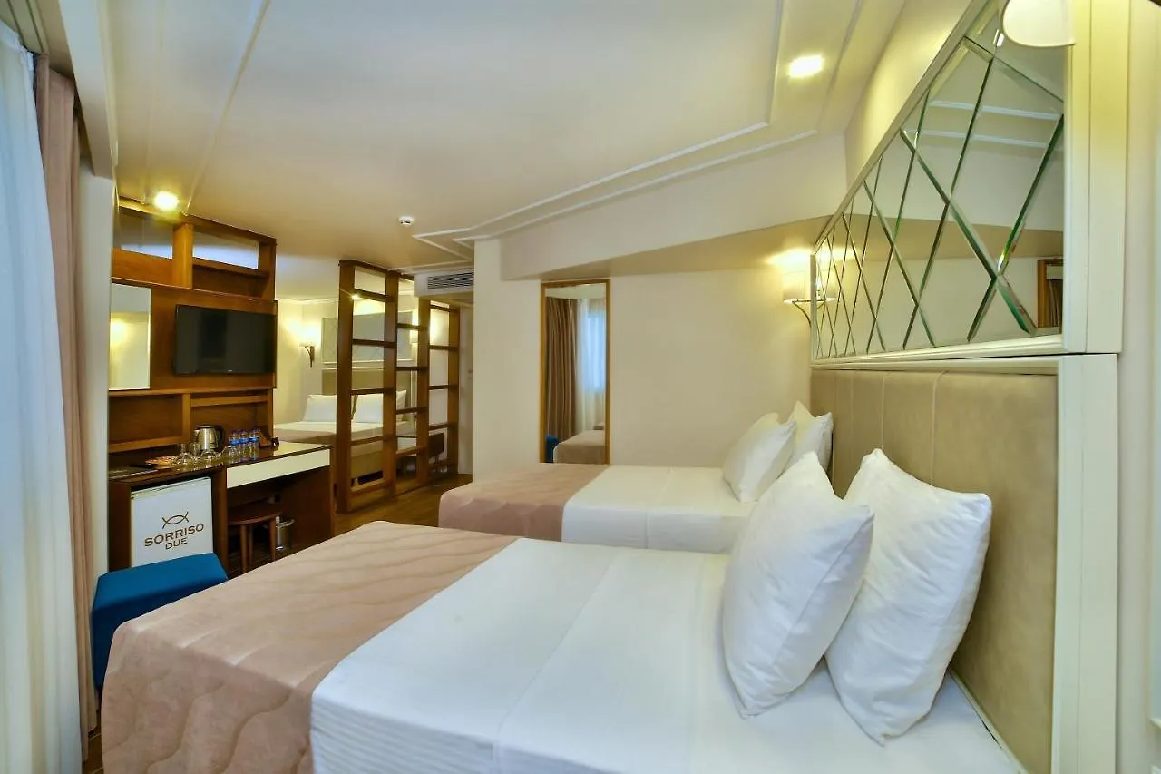 Sorriso Hotel Due Istanbul 4*,