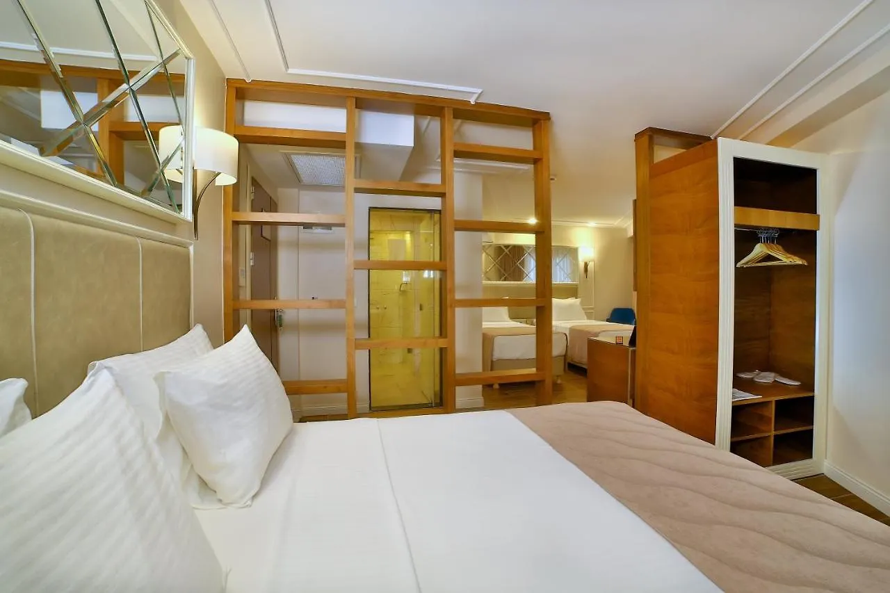 Sorriso Hotel Due Istanboel